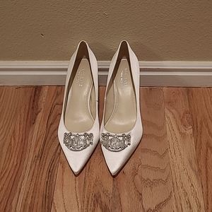 Women's Cream color wedding high heels. Neil Lane. Size 10.